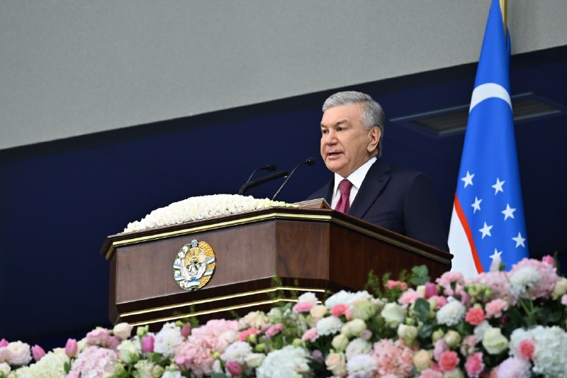 Davlatimiz rahbari Olimpiya shaharchasida Prezident Olimpiadasining tantanali ochilish marosimida ishtirok etdi (https://president.uz/oz/lists/view/9786). 3
